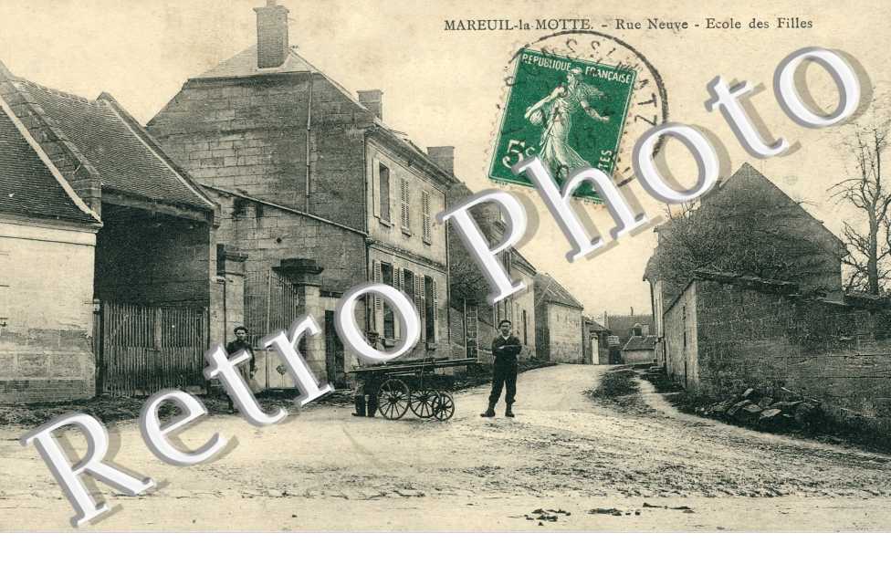 Rue Neuve, Ecole des Filles