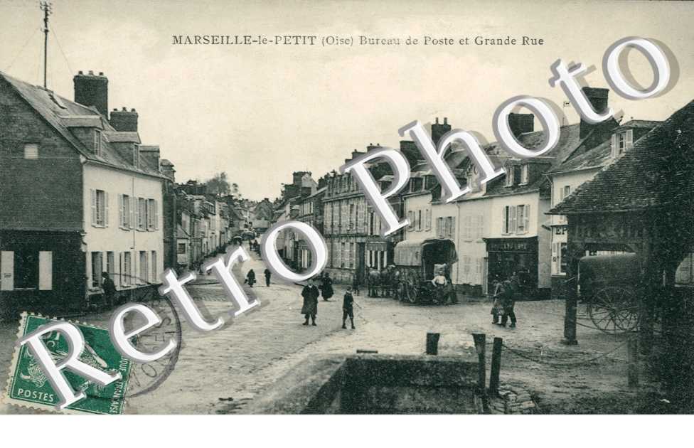 bureau de poste et grande rue