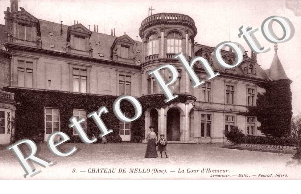 la Cour d'Honneur