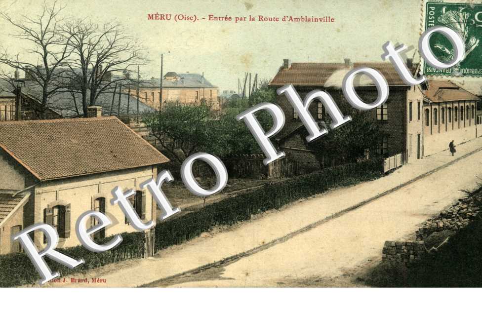 entree par la route d'Amblainville