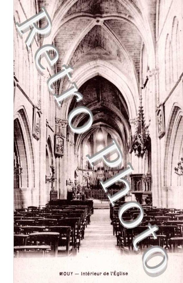 Interieur de l'eglise