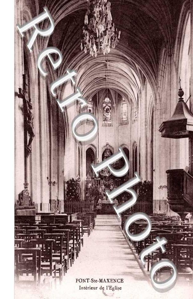 Interieur de l'eglise