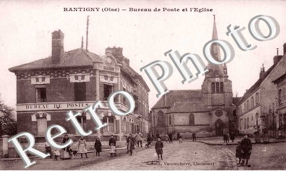 bureau de poste et l' eglise