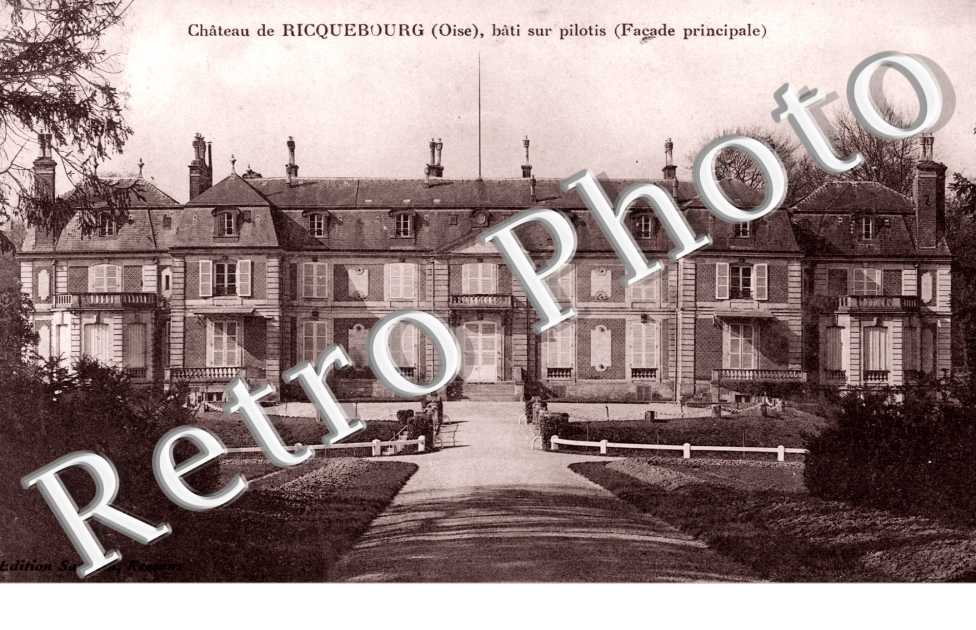 le Chateau bati sur pilotis