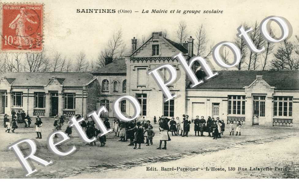 La Mairie et le groupe Scolaire