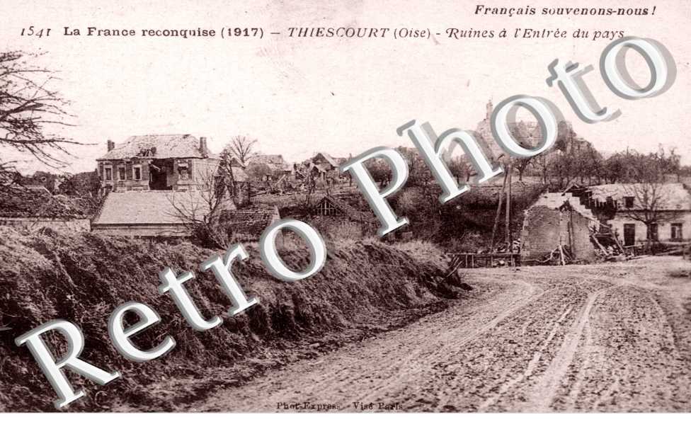ruines à l'entrée du Pays