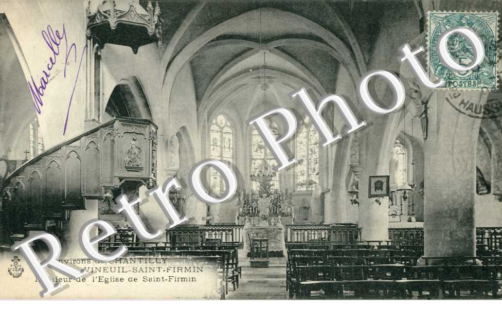 Interieur de l'eglise