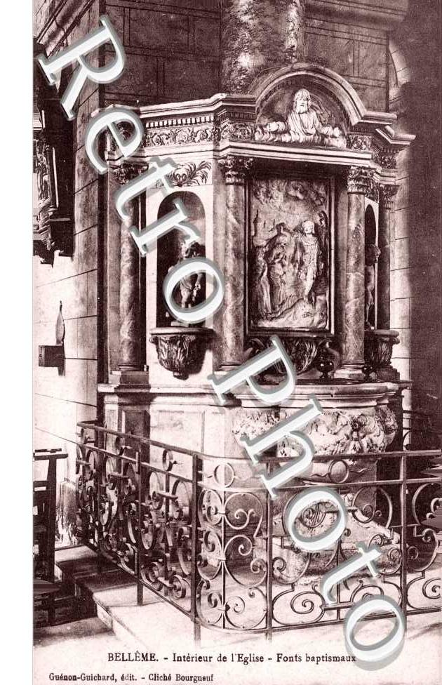 Interieur de l'Eglise - Fonds Baptismaux