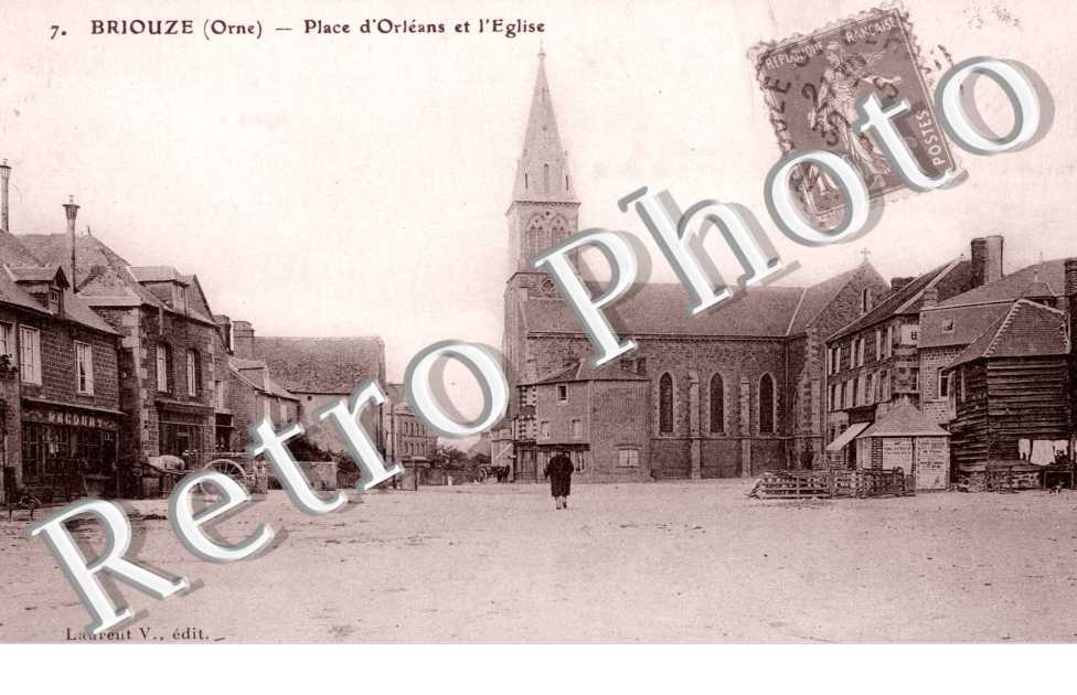 la Place d'Orleans et l'Eglise