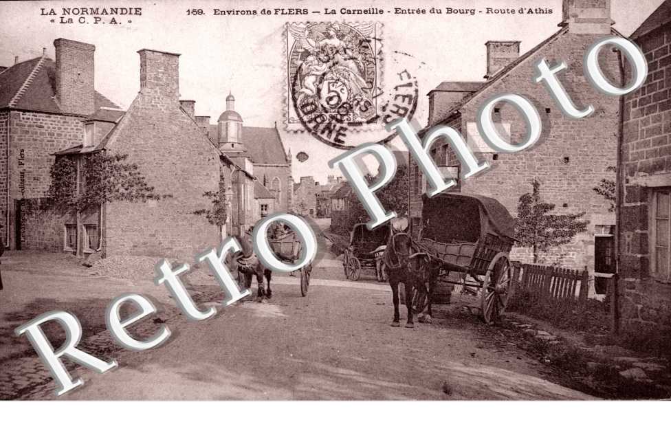 entree du bourg, route d'Athis