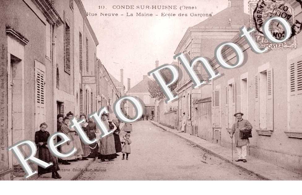 Rue Neuve, La Mairie et Ecole des Garcons