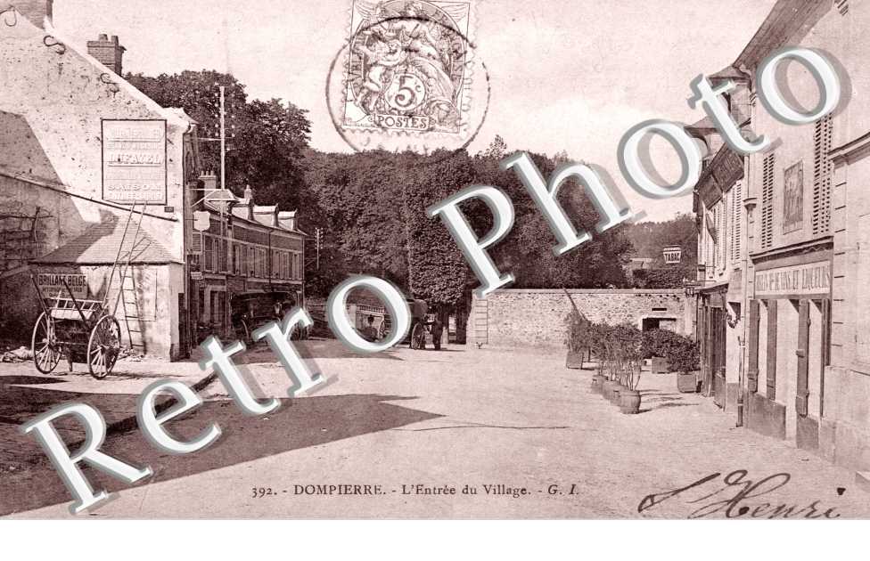 L'Entree du Village
