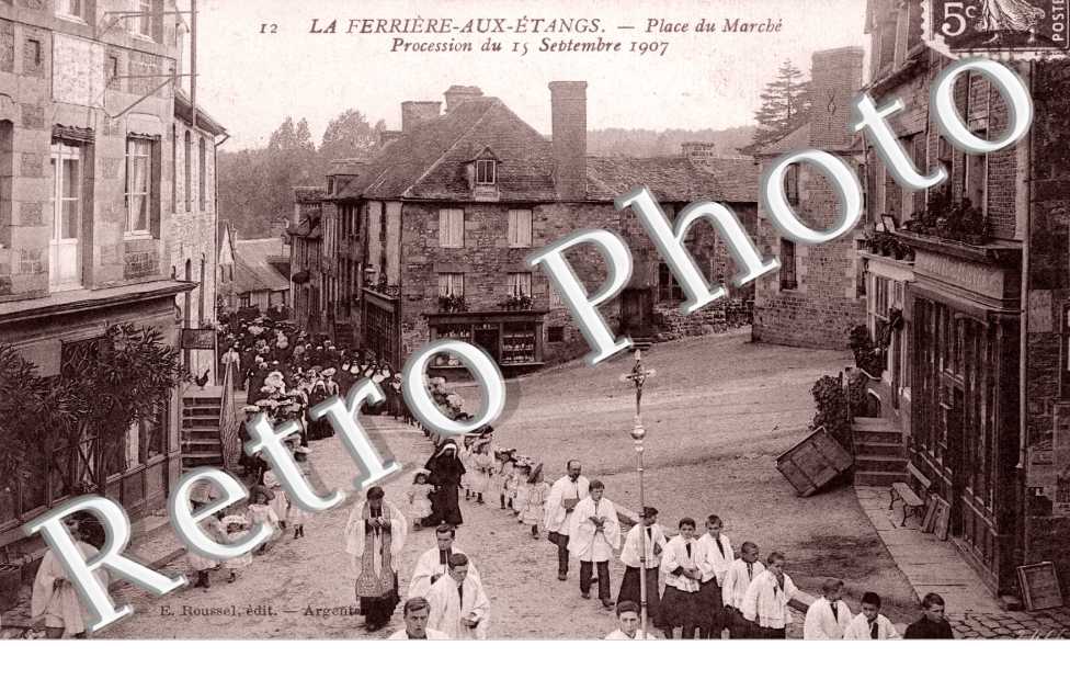 place du marche - procession du 15 sept 1907