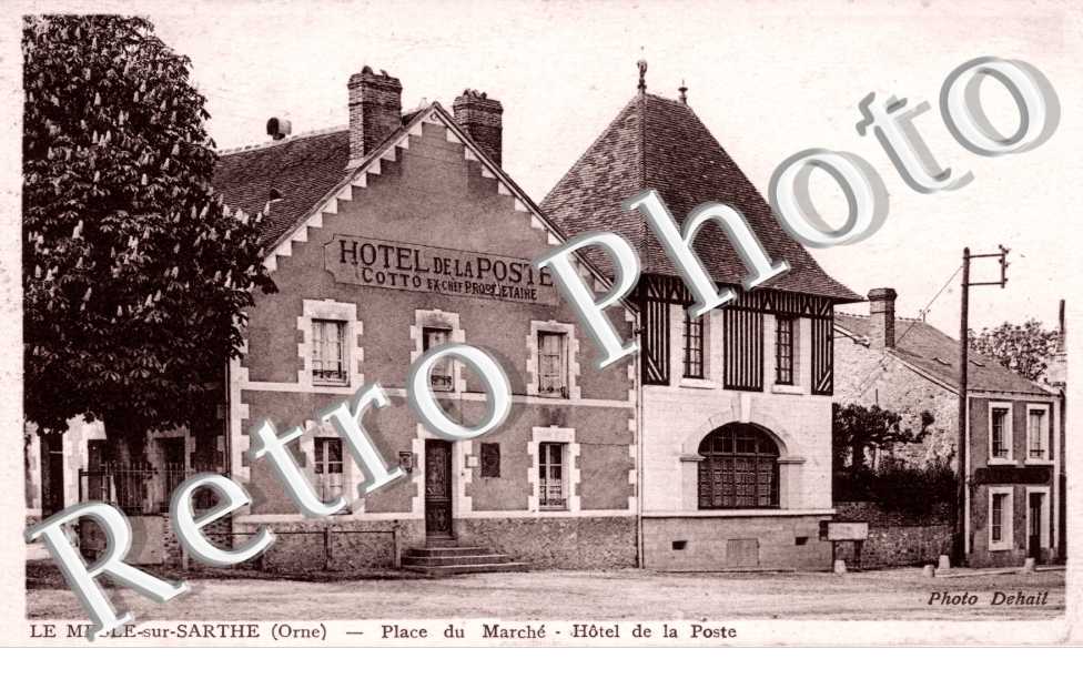 place du marche Hotel de la Poste