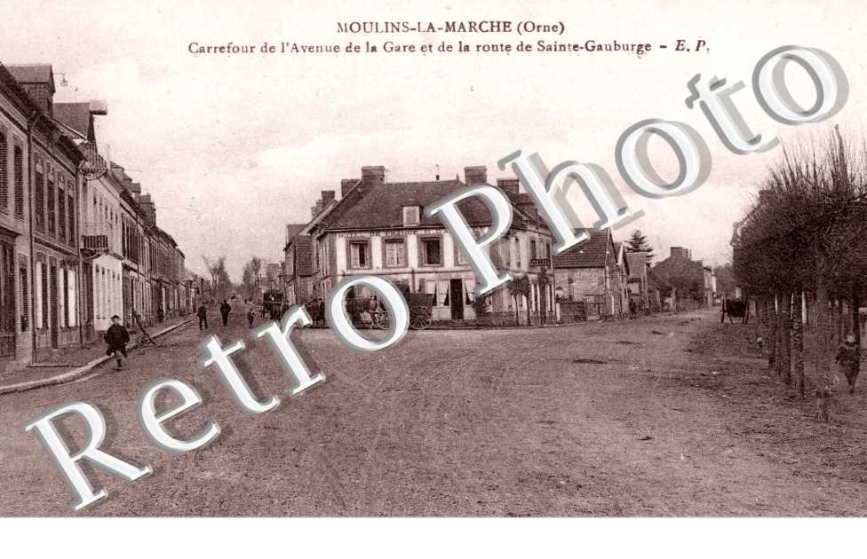 Carrefour de l'Avenue de la Gare et Route de Sainte-Gaubourge