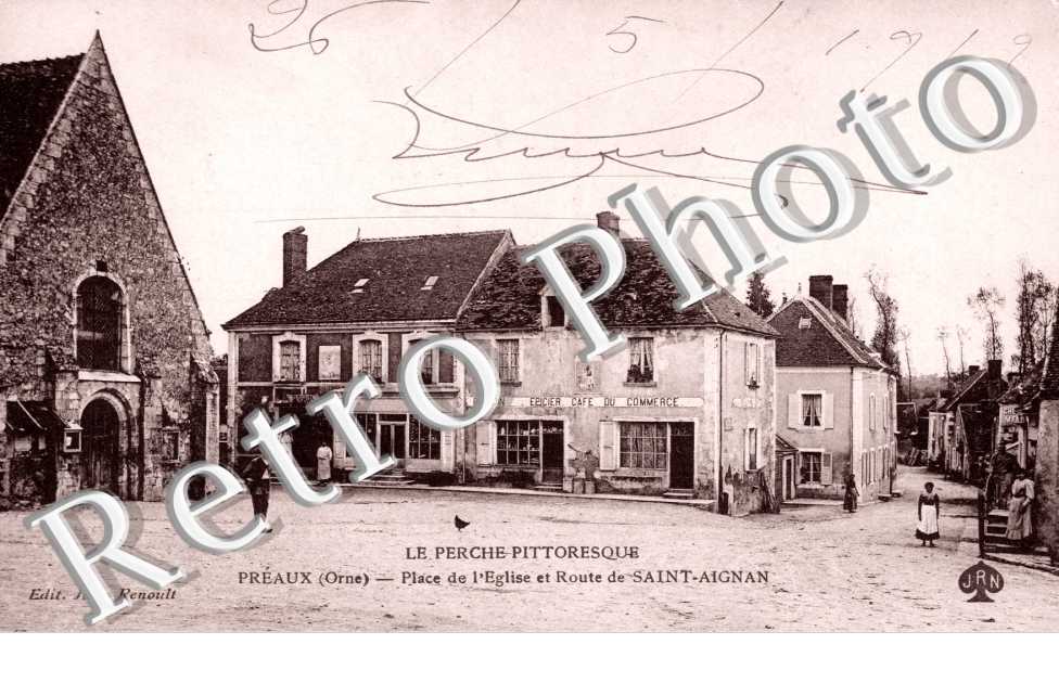 place de l'Eglise et route de Saint Aignan