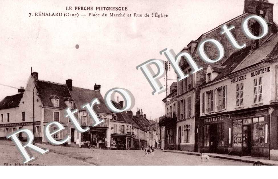 Place du Marche et Rue de l'Eglise