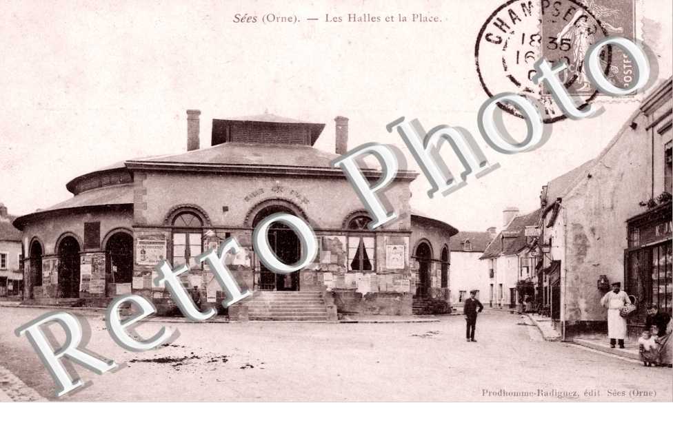 les Halles et la Place