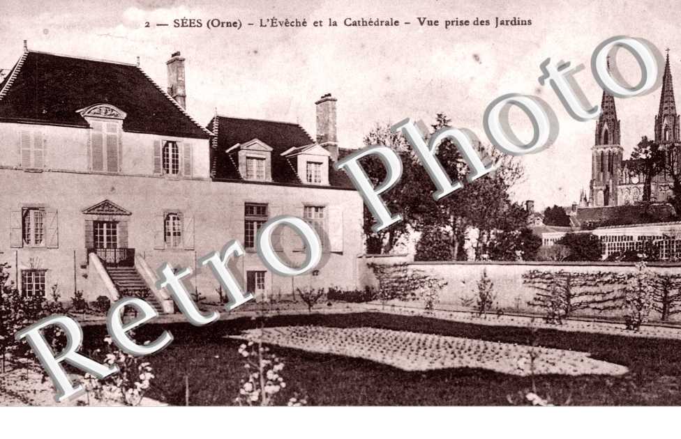 l'eveche et la Cathedrale