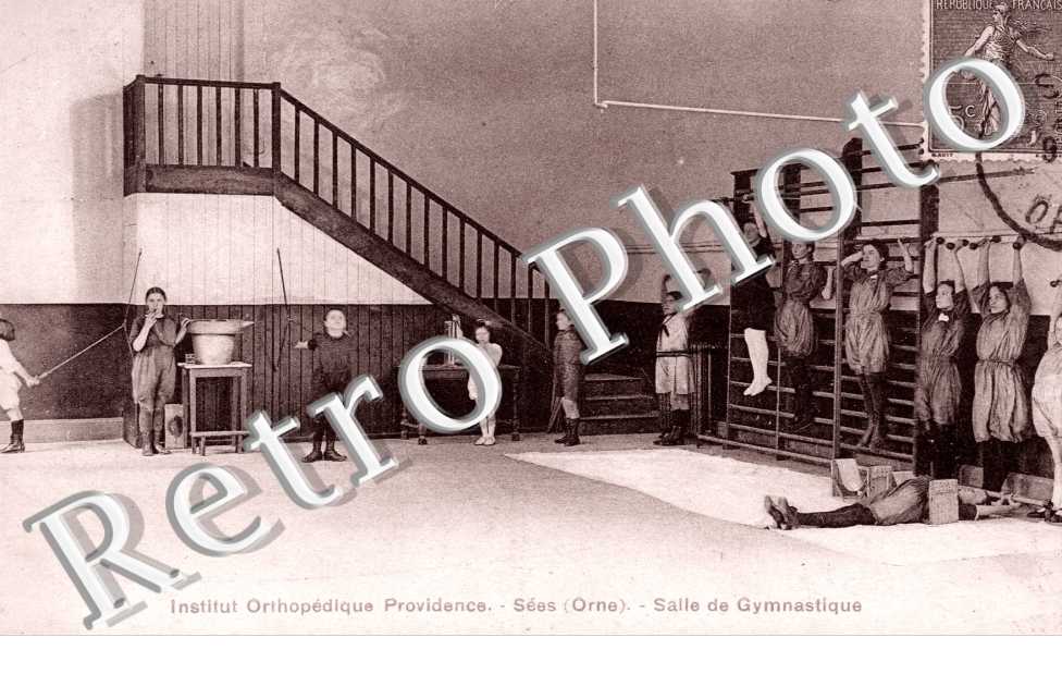 Institut orthopedique providence - salle de gymnastique
