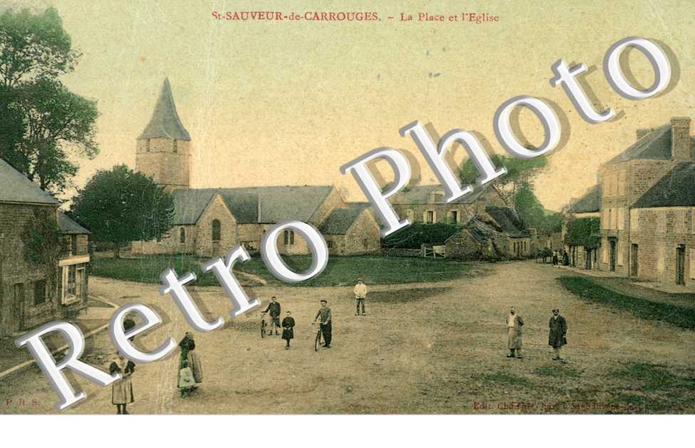 la place et l'eglise