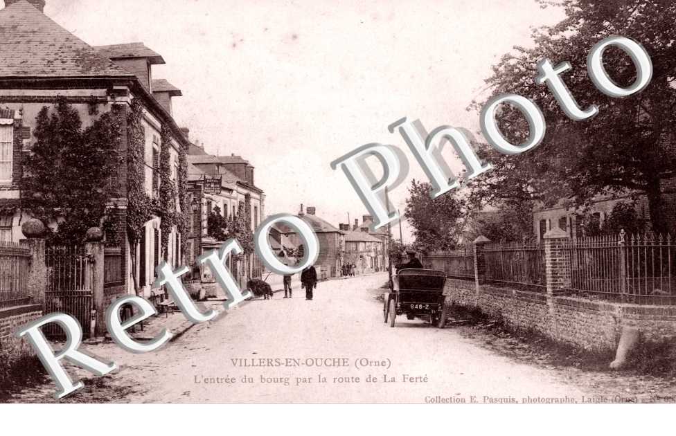 l'entree du bourg par la route de la Ferte