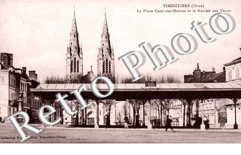 la place Cour aux Moines et le marche aux veaux