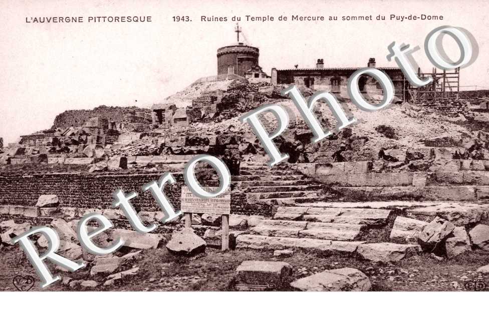 Ruines du Temple de Mercure au somment du Puy de Dome