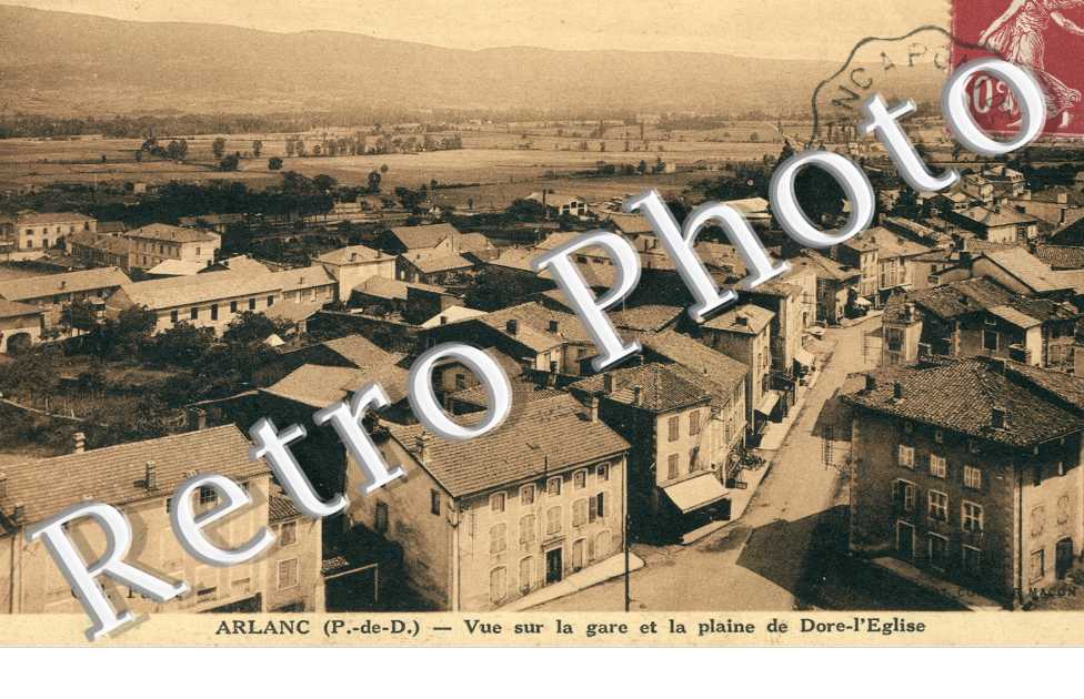 Vue sur la Gare et la Plaine de Dore-l'Eglise
