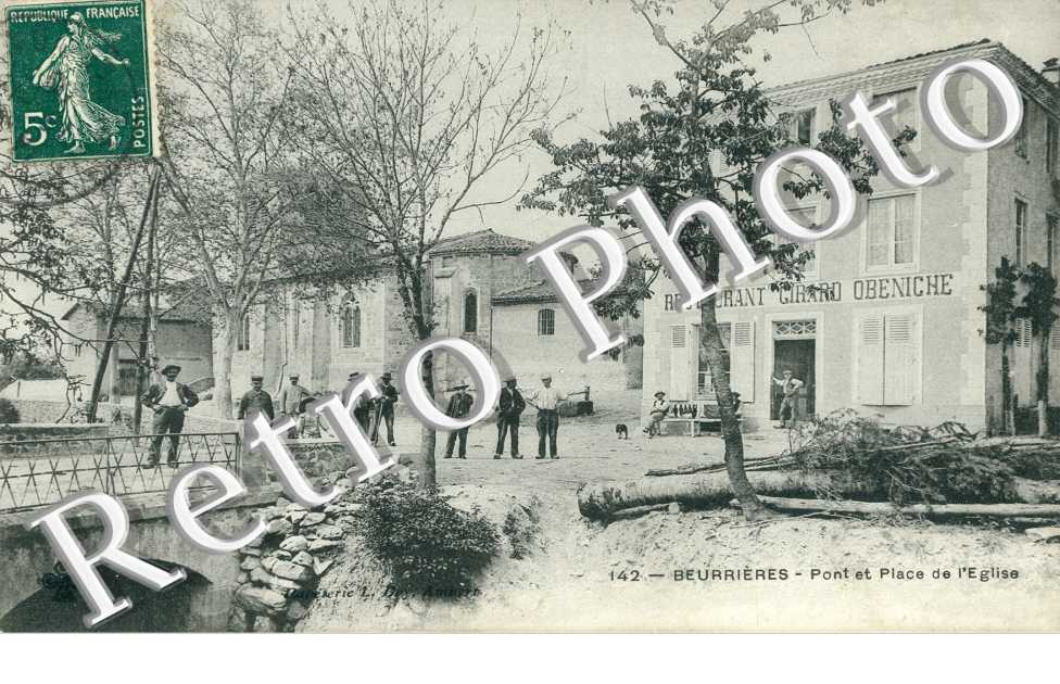Pont et Place de l'Eglise