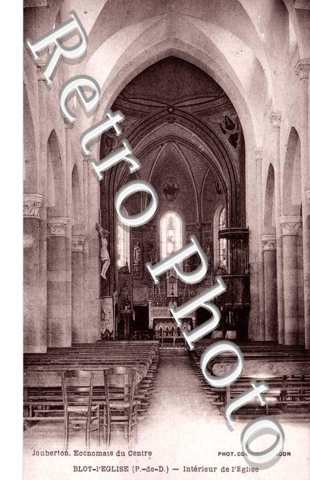 Interieur de l'eglise
