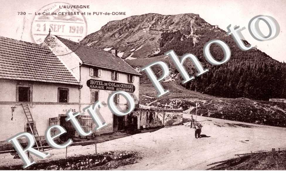 le col de Ceyssat et le Puy de Dome