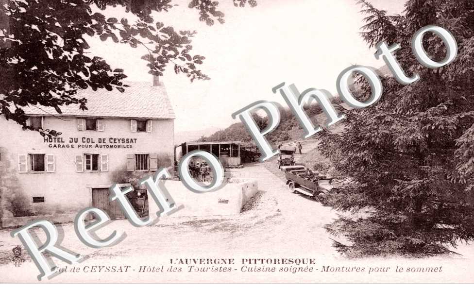 L'Hotel des Touristes du Col, Montures pour le Sommet