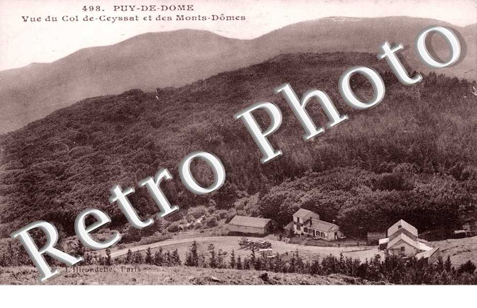 Vue du Col et des Monts Domes