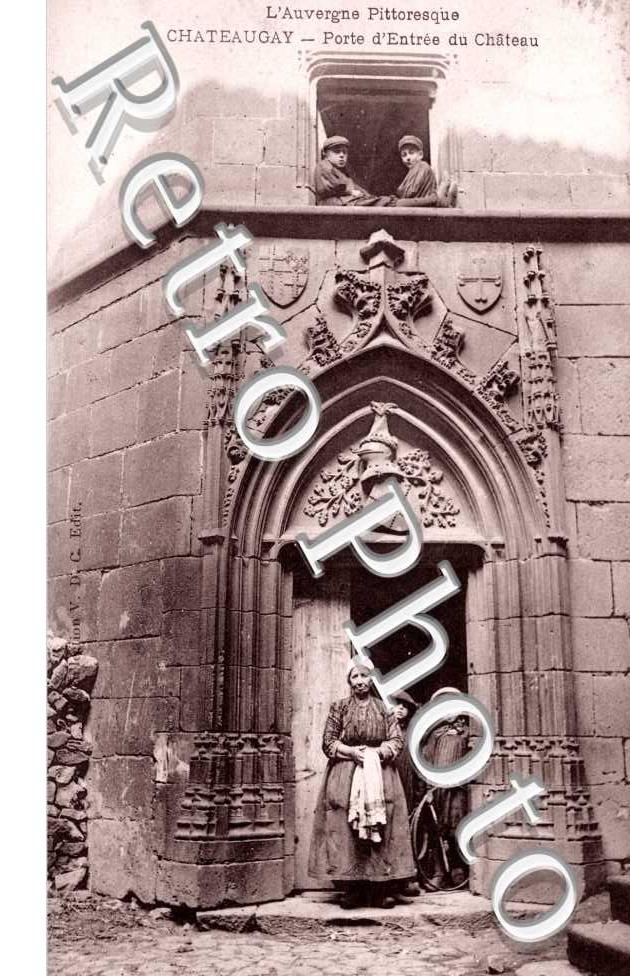Porte d'Entrée du Chateau