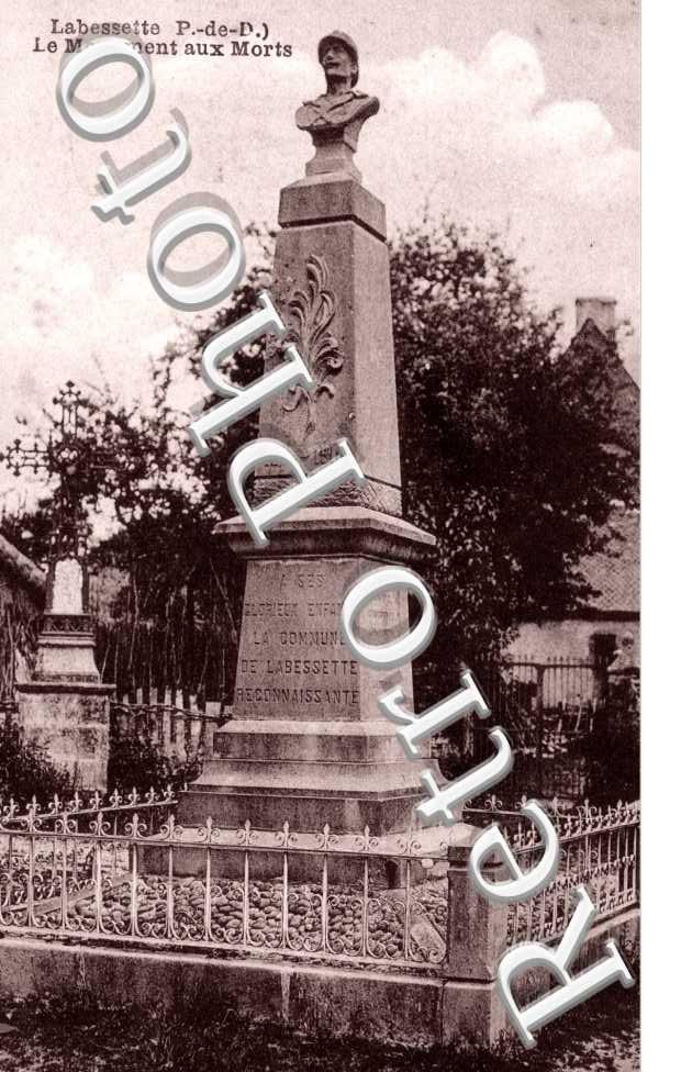 le monument  aux morts