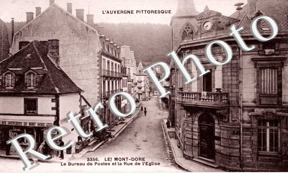 le bureau de Poste et la rue de l'Eglise