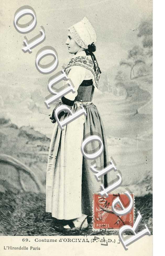 Comtume, folklore