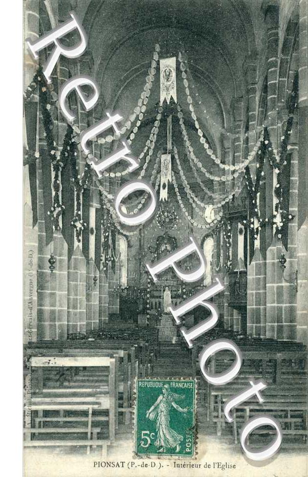 Interieur de l'eglise