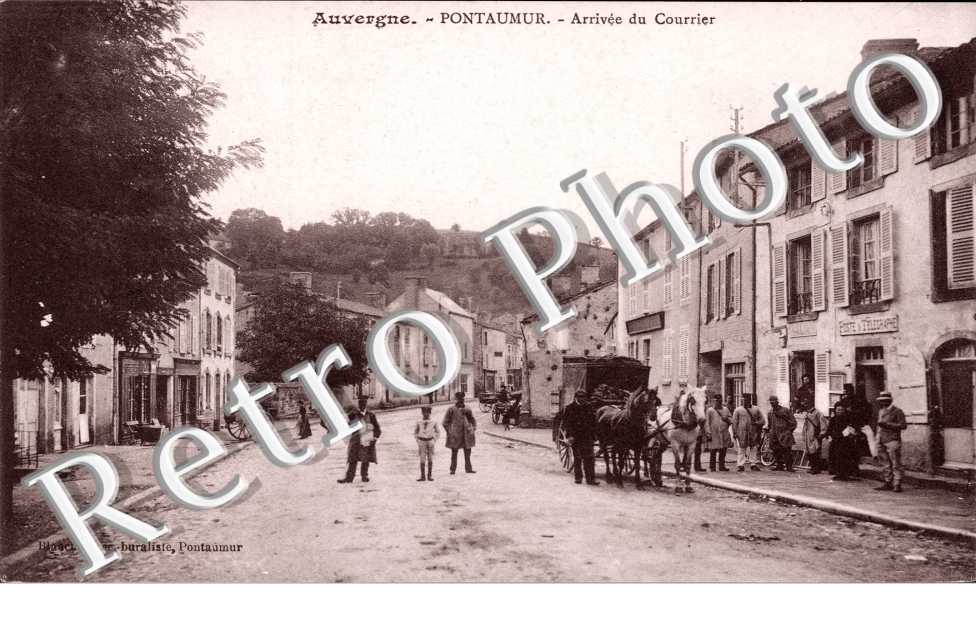 arrivee de courier, une rue