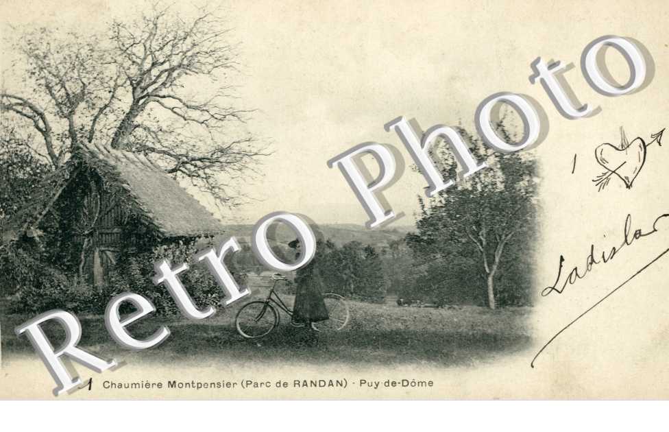 Chaumiere Montpensier dans le Parc