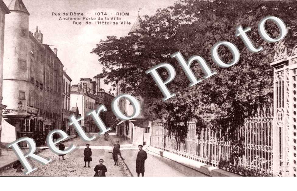 Ancienne Porte de la Ville, Rue de l'Hotel-de-Ville