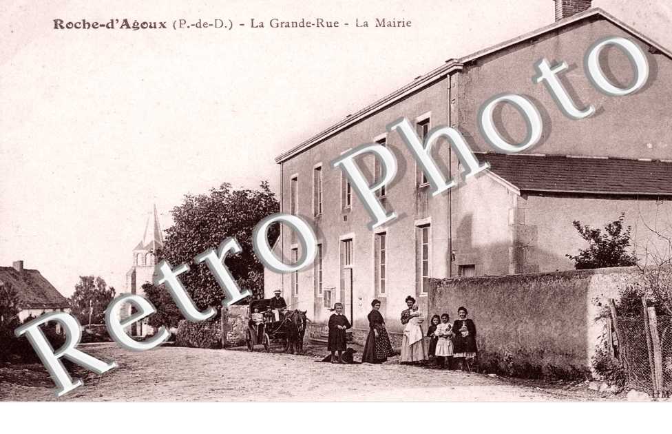 la Grande-Rue, la Mairie