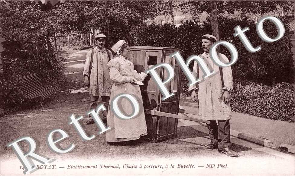 Chaise a Porteur a la Buvette