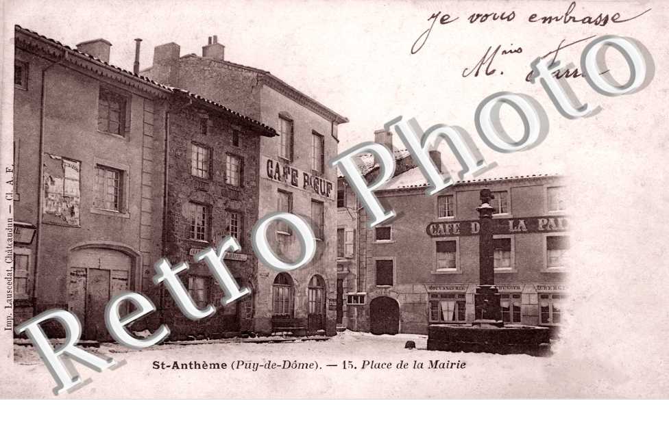 Place de la Mairie - Cafés