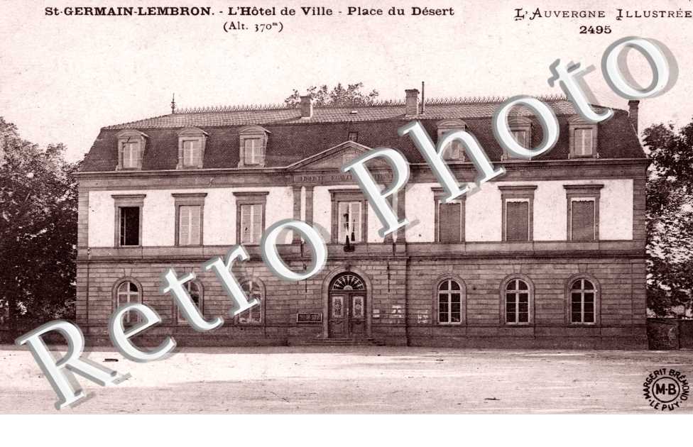 Hotel de Ville - Place du Desert