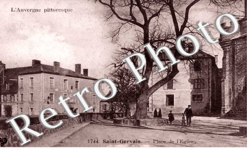 la Place de l'Eglise