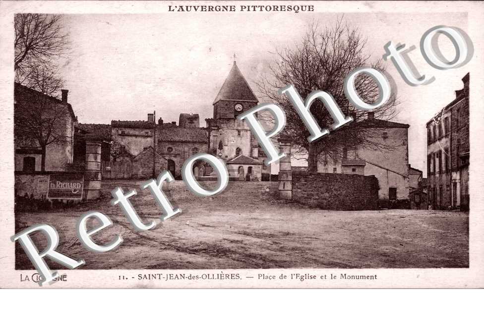 la Place de l'Eglise et le Monument