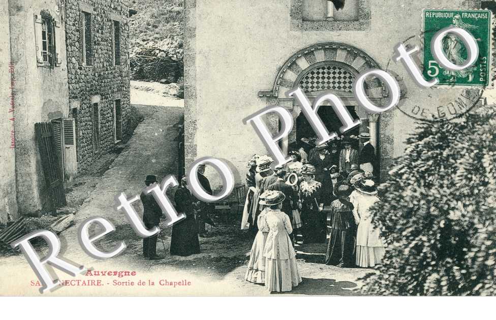 la Sortie de la Chapelle