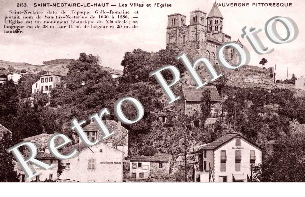 Saint Nectaire le Haut, villas et l'Eglise